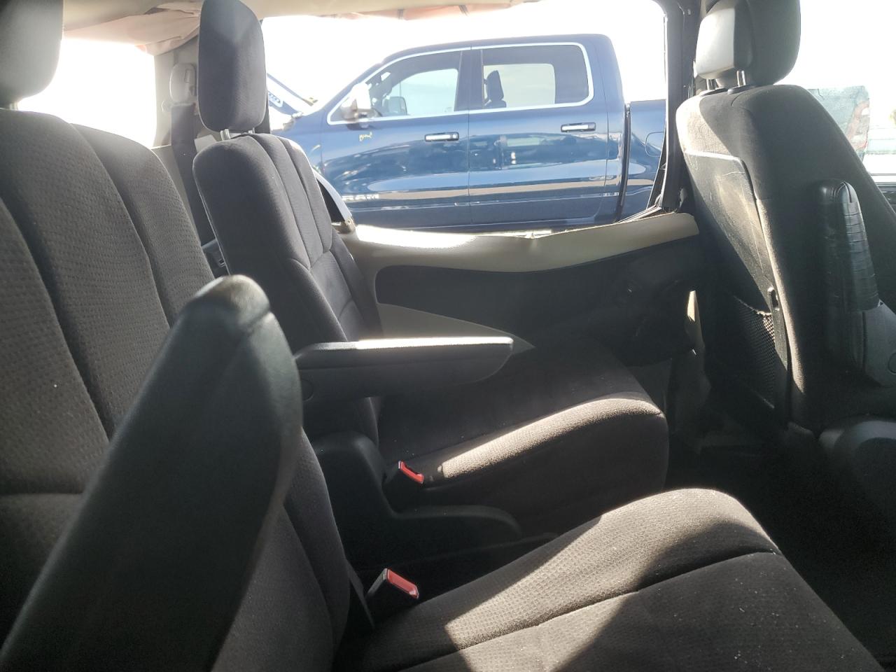 2011 Dodge Grand Caravan Express VIN: 2D4RN4DG2BR721732 Lot: 67642545