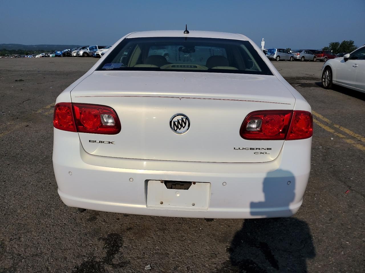 1G4HR57Y86U184540 BUICK LUCERNE 2006 WHITE Photo 6