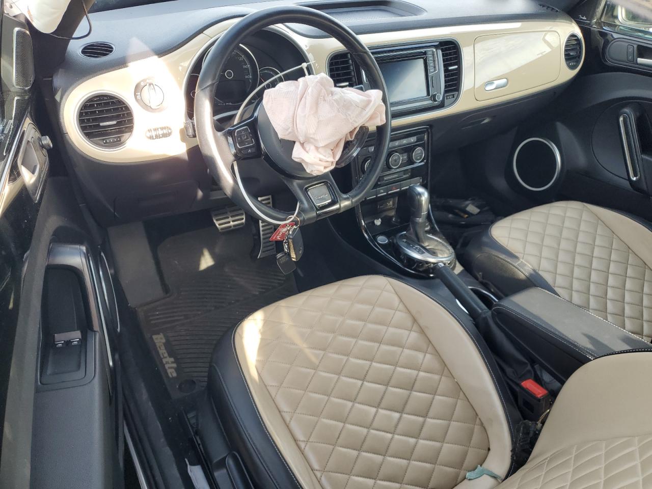 2019 Volkswagen Beetle S VIN: 3VWFD7AT8KM703908 Lot: 68903275