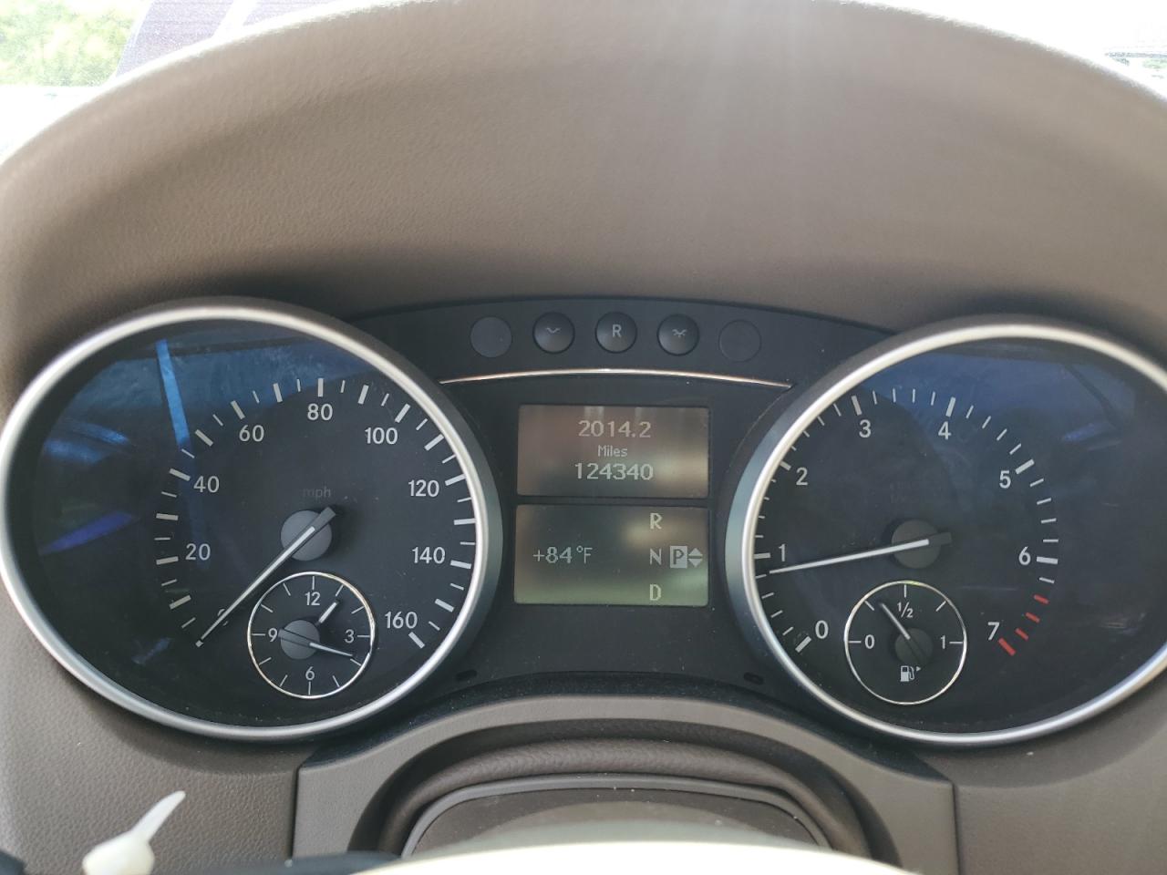 2010 Mercedes-Benz Ml 350 4Matic VIN: 4JGBB8GB0AA557877 Lot: 69583145