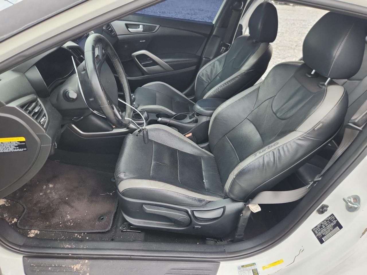 2016 Hyundai Veloster Turbo VIN: KMHTC6AEXGU285211 Lot: 70170535