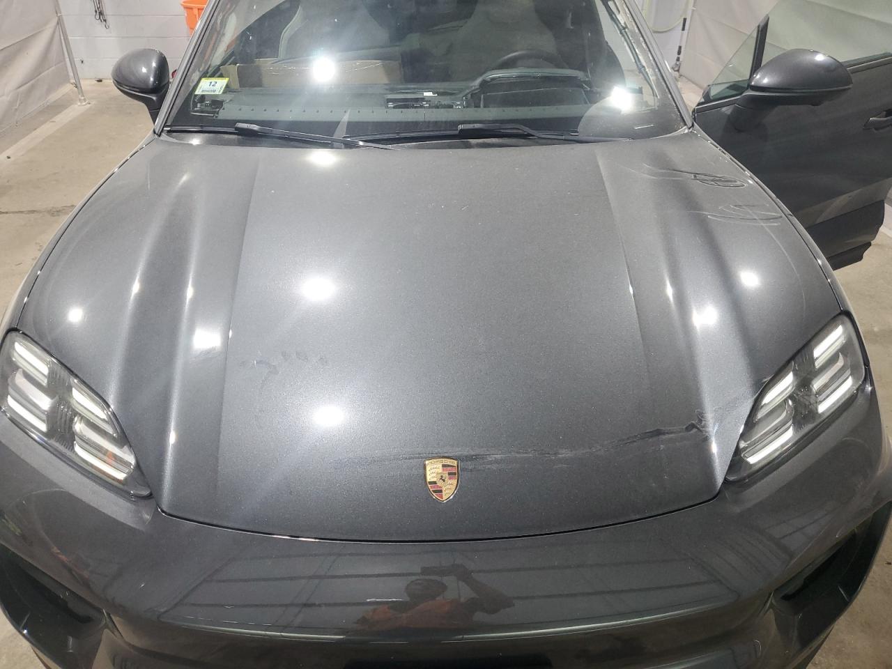 2024 Porsche Macan 4 VIN: WP1AA2XA3RL000481 Lot: 69364145