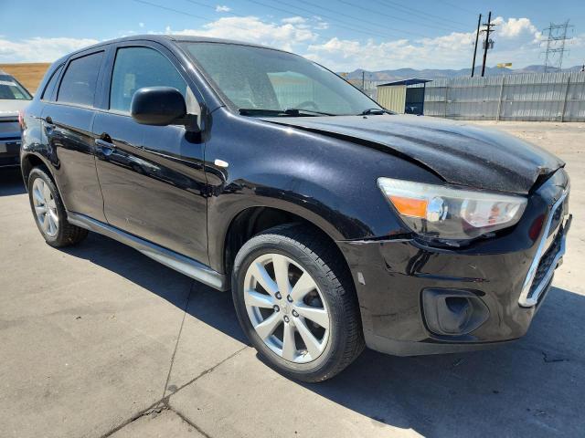  MITSUBISHI OUTLANDER 2015 Czarny