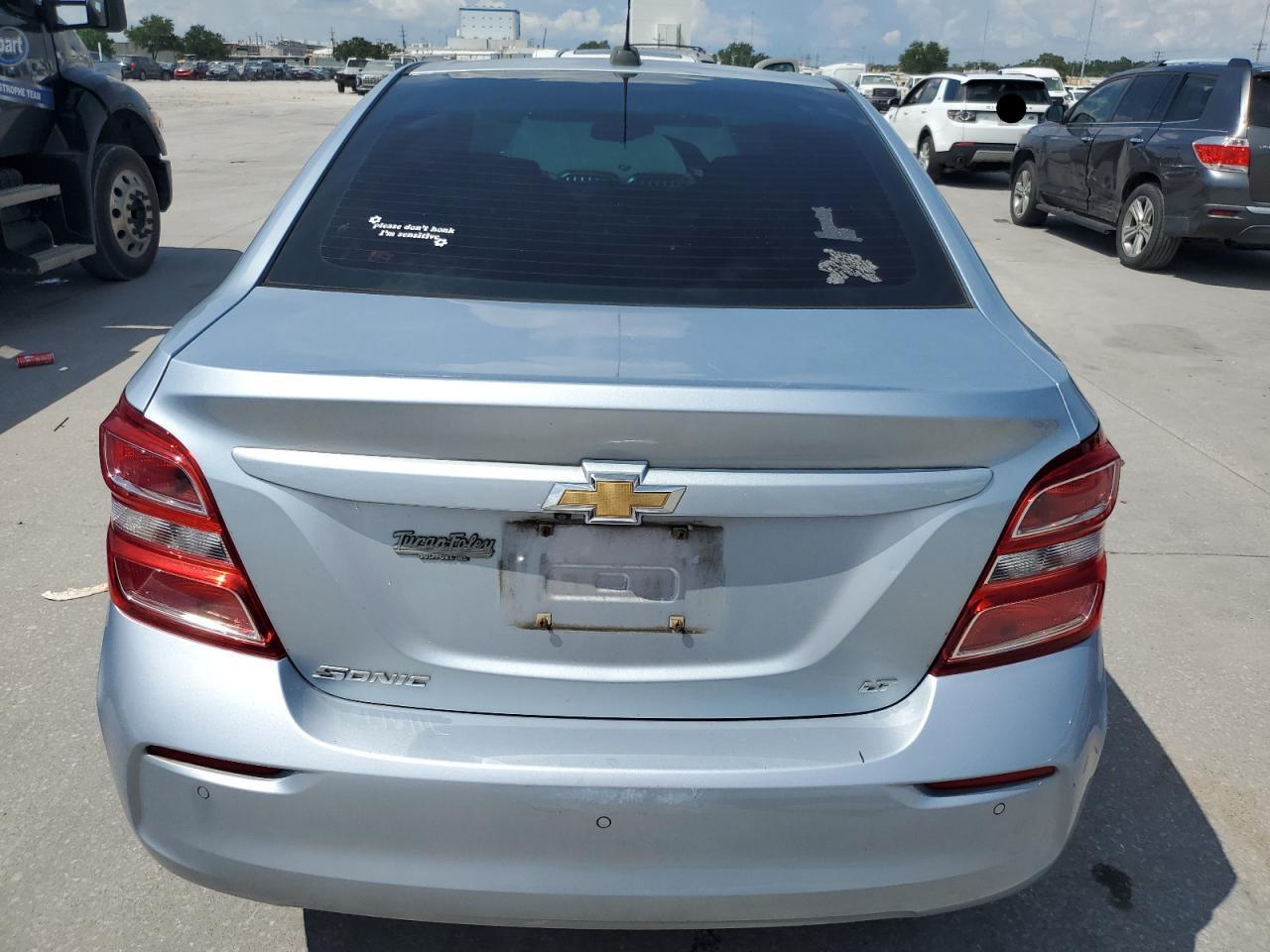 2018 Chevrolet Sonic Lt VIN: 1G1JD5SH9J4100349 Lot: 68087495