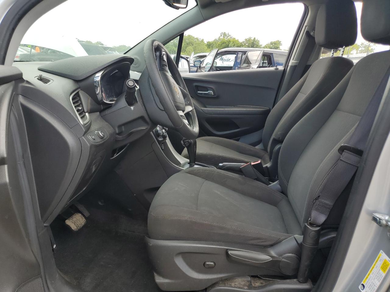 2021 Chevrolet Trax Ls VIN: KL7CJKSB5MB318191 Lot: 70303135