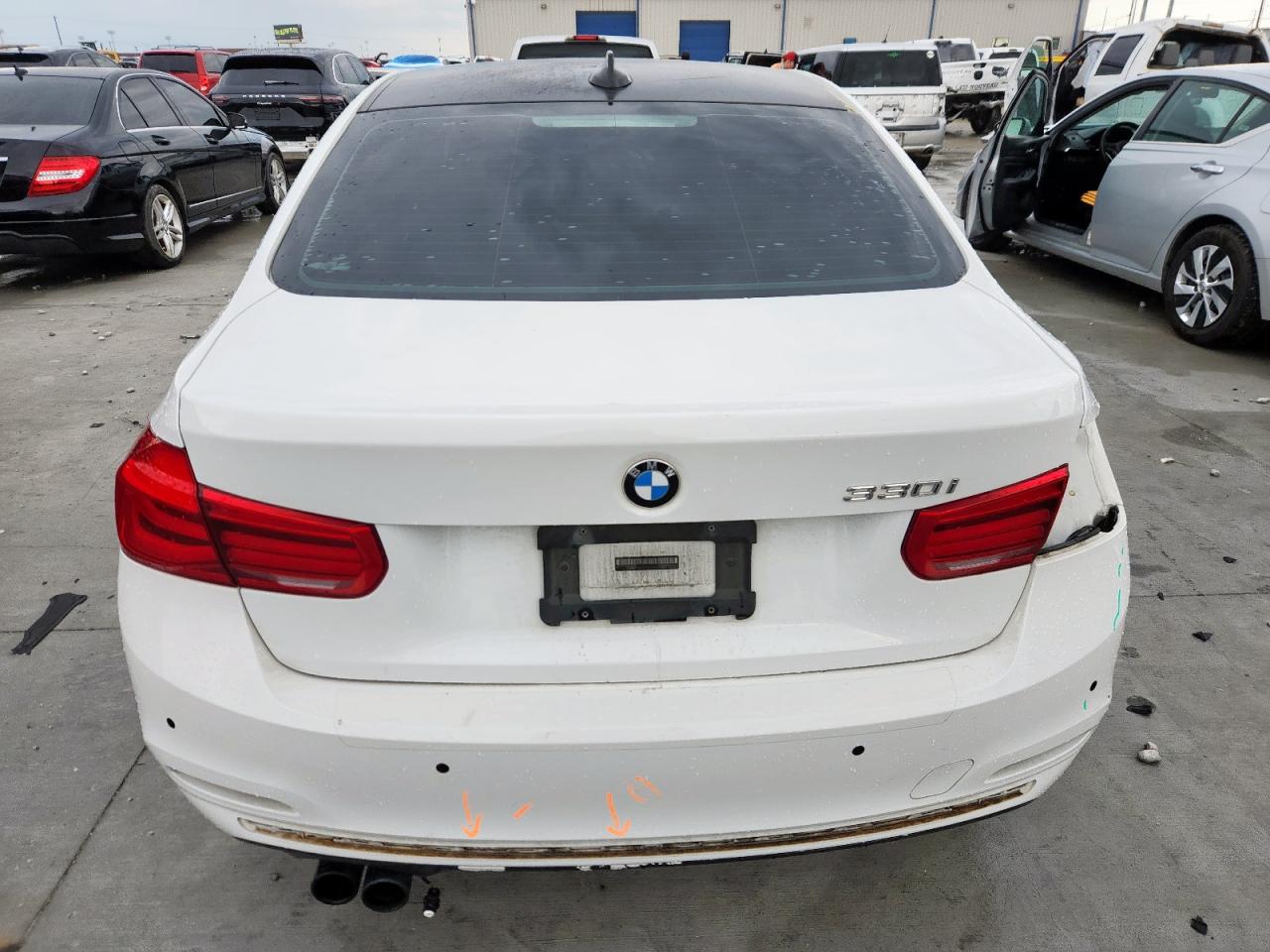 2017 BMW 330 I VIN: WBA8B9G34HNU52272 Lot: 69874495