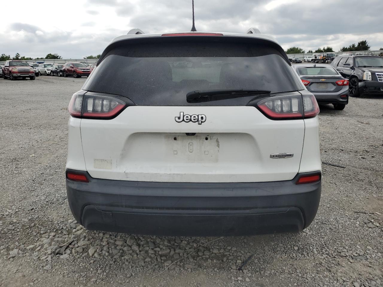2019 Jeep Cherokee Latitude VIN: 1C4PJLCB4KD266563 Lot: 67404795