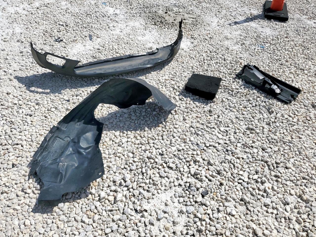 2017 Jeep Cherokee Latitude VIN: 1C4PJMCS9HW636473 Lot: 70962925