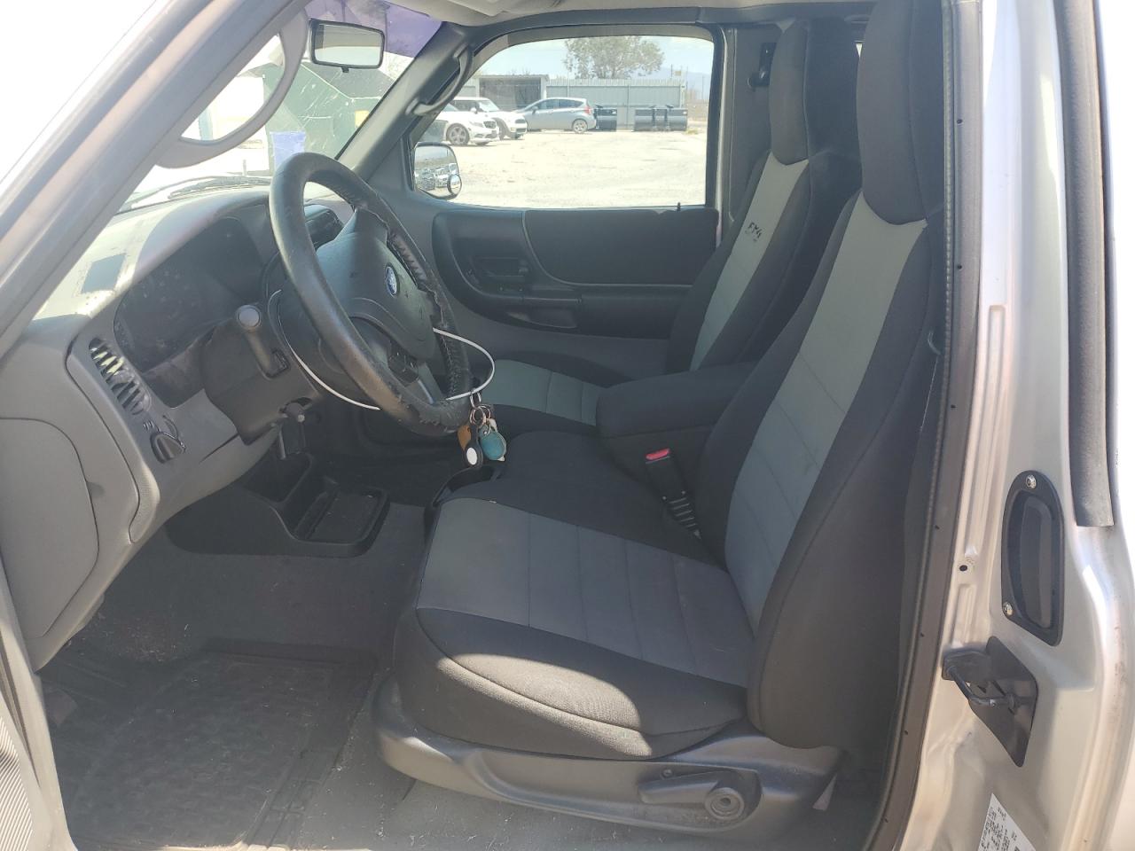 2004 Ford Ranger Super Cab VIN: 1FTZR45E24TA13975 Lot: 68193765