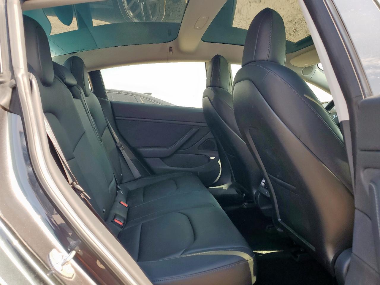 2018 Tesla Model 3 VIN: 5YJ3E1EA0JF007782 Lot: 70248865