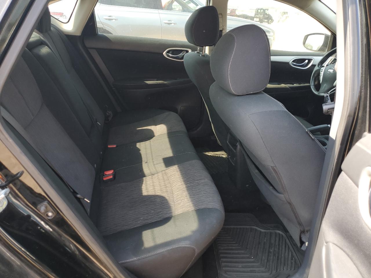 2015 Nissan Sentra S VIN: 3N1AB7AP7FY319870 Lot: 68687635