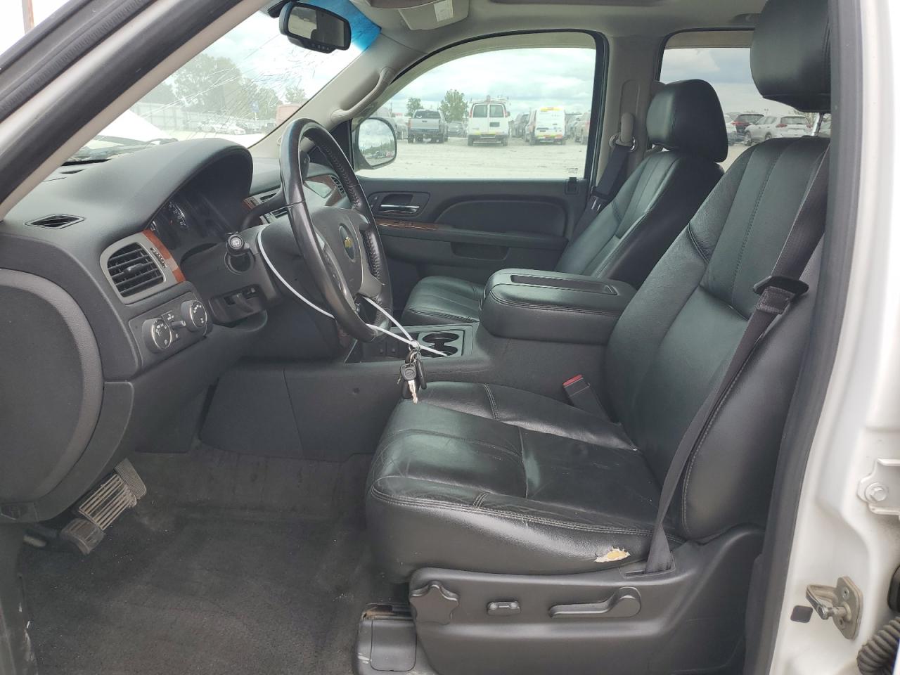 2013 Chevrolet Tahoe K1500 Lt VIN: 1GNSKBE01DR169024 Lot: 69838255