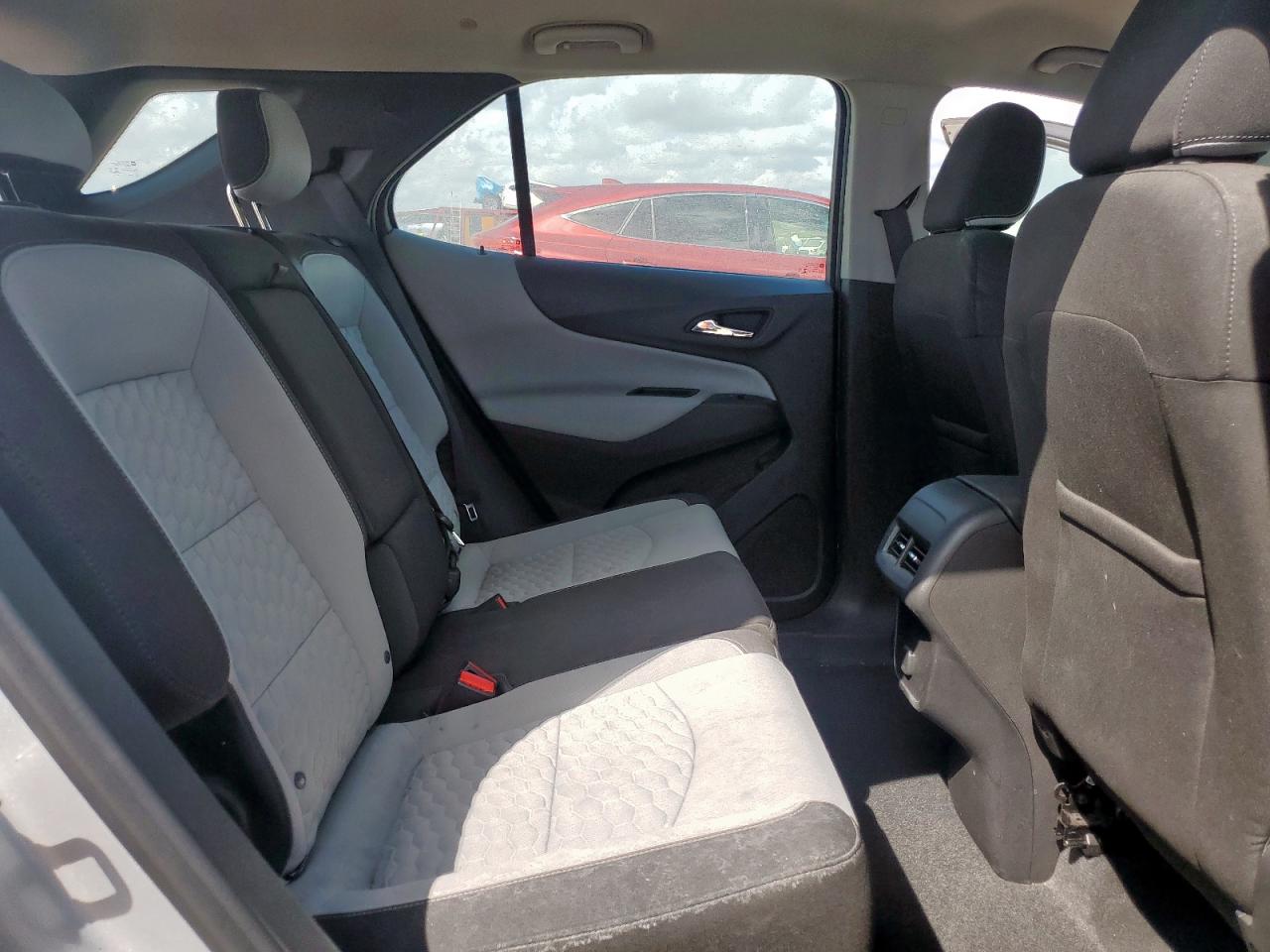 2018 Chevrolet Equinox Ls VIN: 3GNAXHEV1JS578046 Lot: 69196665