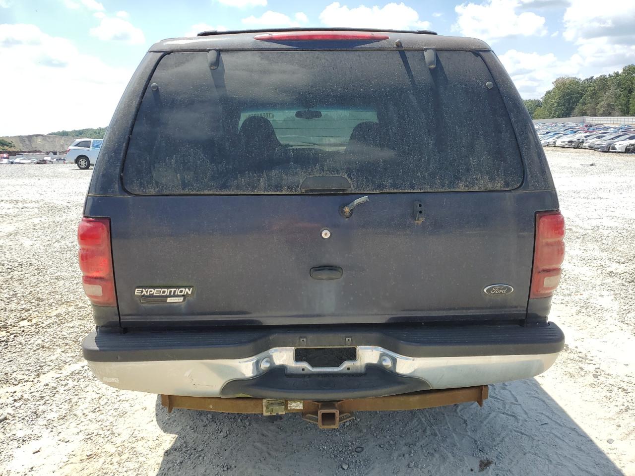 2000 Ford Expedition Xlt VIN: 1FMPU16L0YLA66841 Lot: 70584055