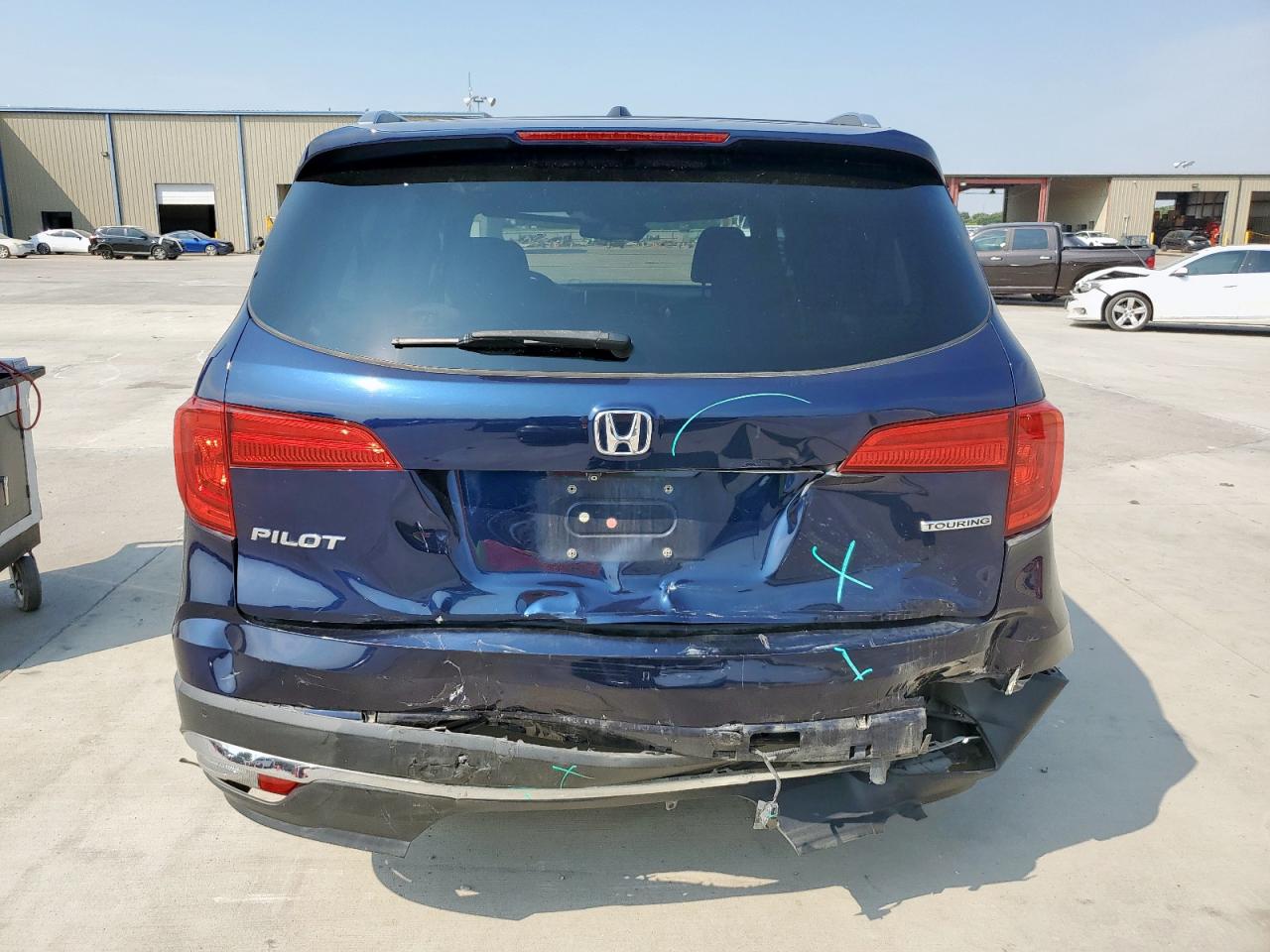 2018 Honda Pilot Touring VIN: 5FNYF5H94JB006212 Lot: 70333075