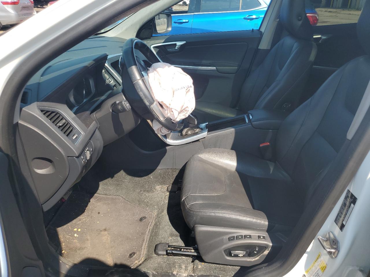 2015 Volvo Xc60 T6 Premier VIN: YV4902RB0F2598978 Lot: 68716045