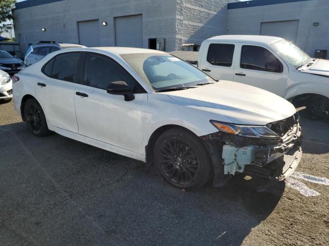  TOYOTA CAMRY 2020 Белы
