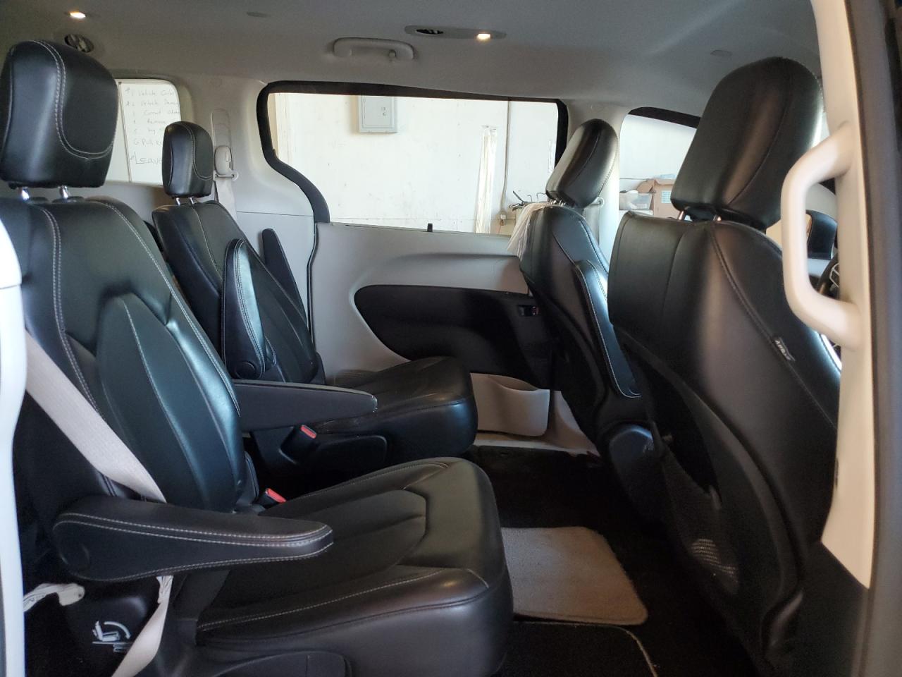 2020 Chrysler Voyager Lxi VIN: 2C4RC1DG8LR262421 Lot: 67603585