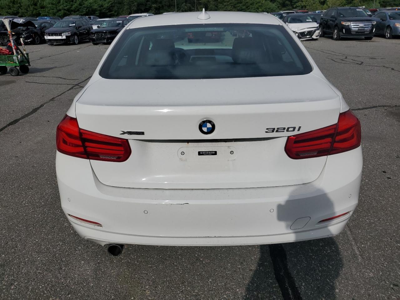 2018 BMW 320 Xi VIN: WBA8A3C5XJA498841 Lot: 68557075