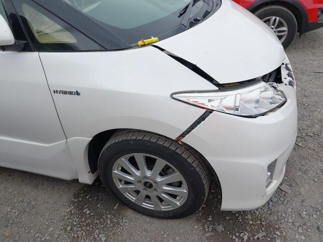 2013 TOYOTA ESTIMA