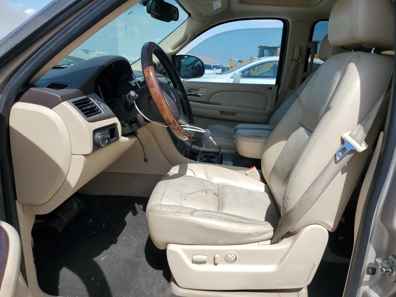 2007 Cadillac Escalade Luxury VIN: 1GYFK63897R155655 Lot: 70297235