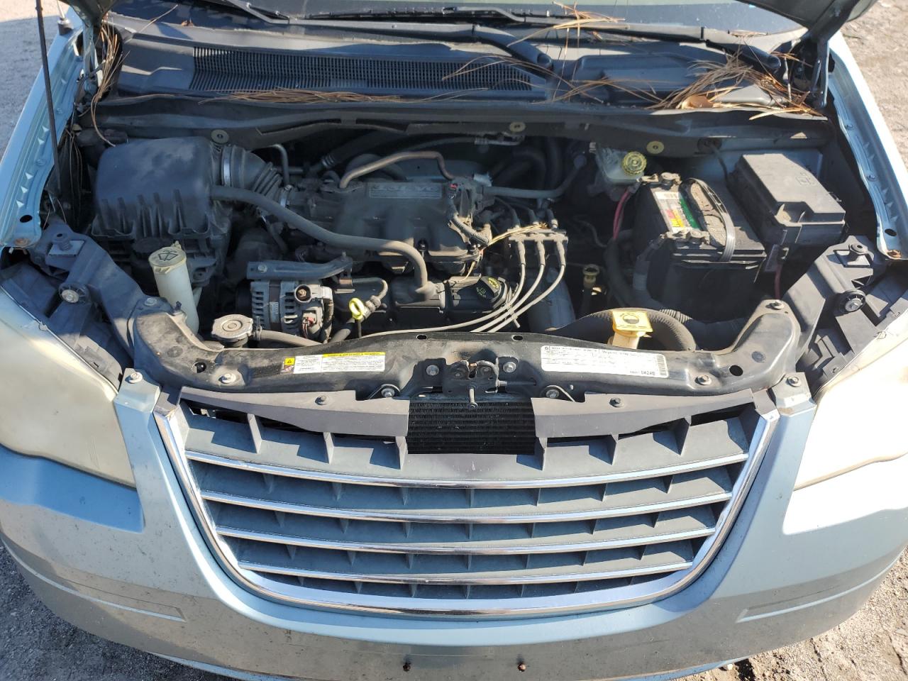 2010 Chrysler Town & Country Lx VIN: 2A4RR4DE8AR155570 Lot: 69207275