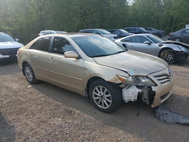 2011 TOYOTA CAMRY SE  
