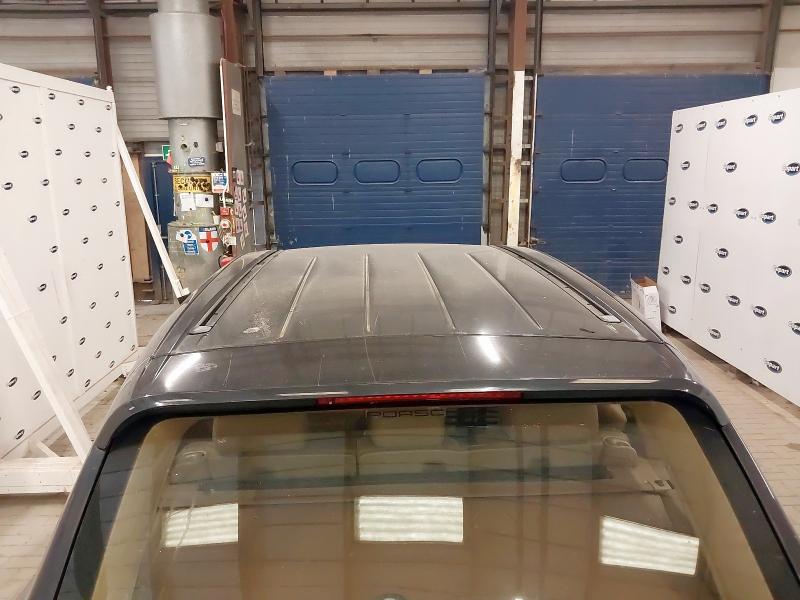 2005 PORSCHE CAYENNE S