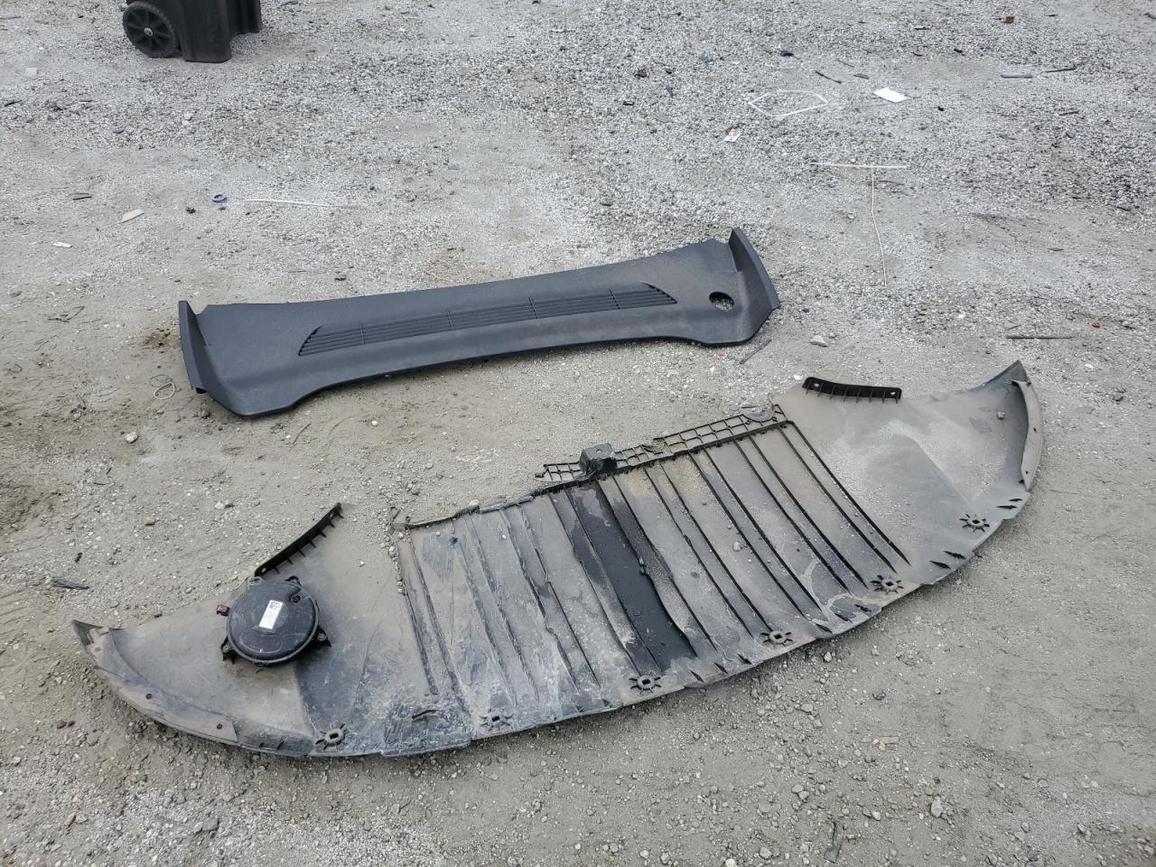 2023 Tesla Model Y VIN: 7SAYGDEE3PA147497 Lot: 69427455