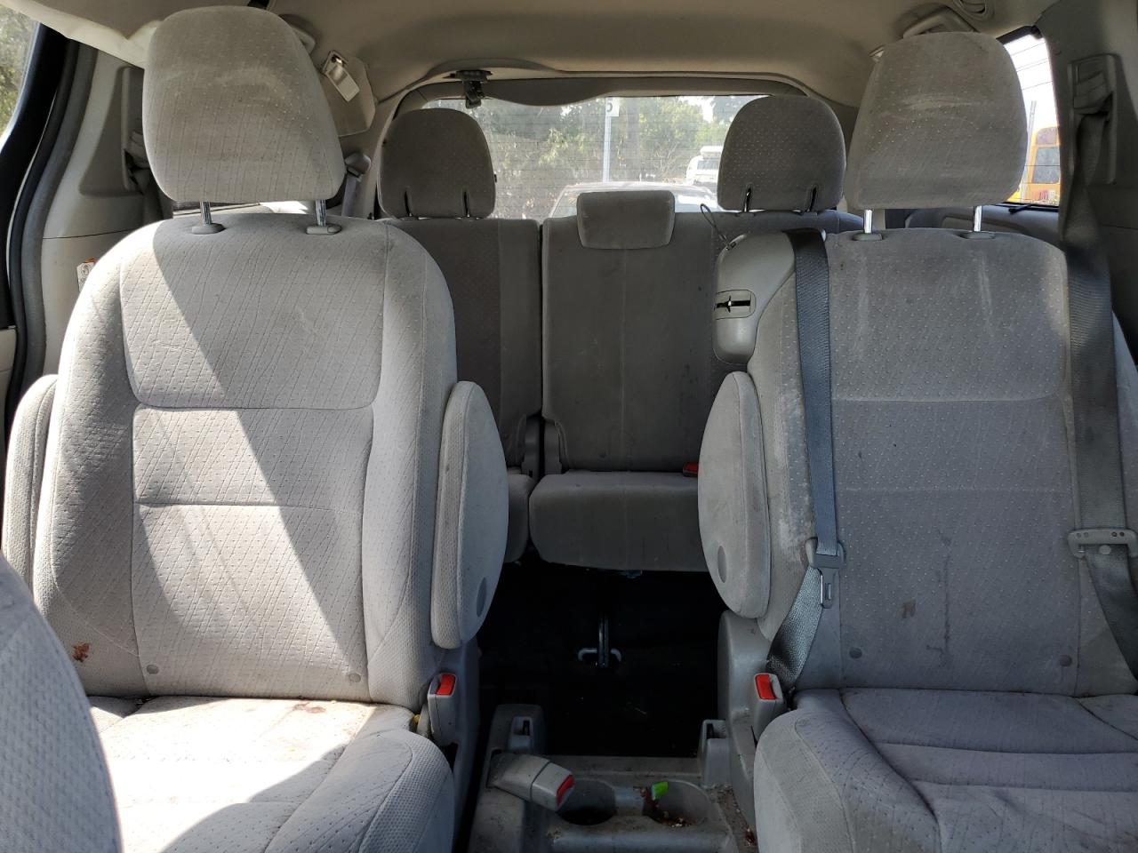 2015 Toyota Sienna Le VIN: 5TDKK3DC3FS588717 Lot: 68432795