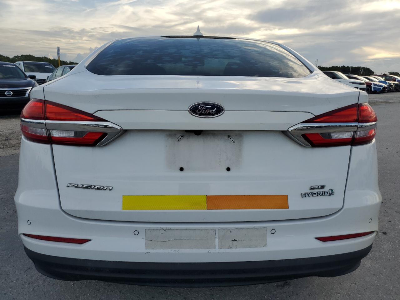 2019 Ford Fusion Se VIN: 3FA6P0LU5KR119305 Lot: 54041605