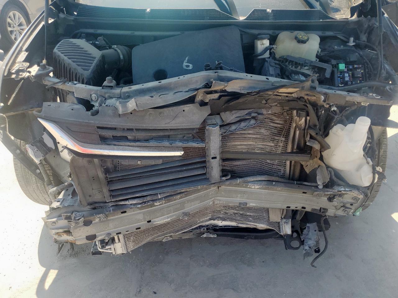 2019 Chevrolet Traverse Ls VIN: 1GNERFKW2KJ227422 Lot: 69886005