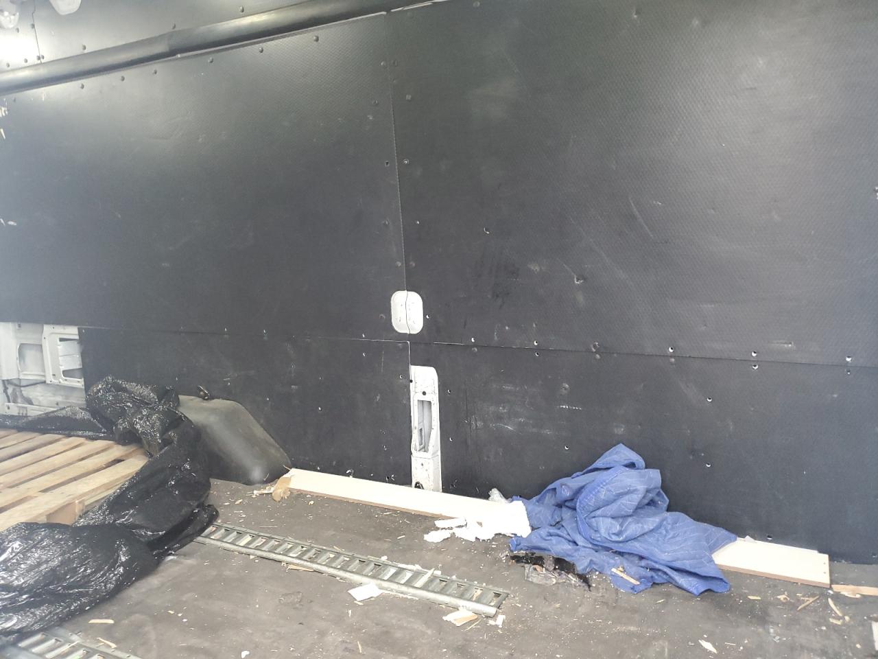 2018 Ford Transit T-250 VIN: 1FTYR3XM8JKB25627 Lot: 69625625