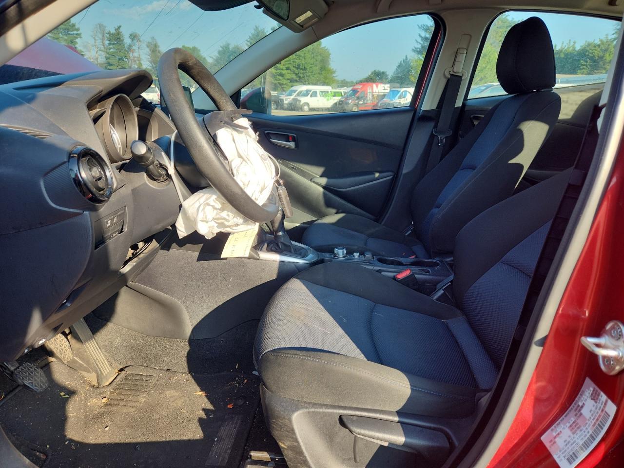 2019 Toyota Yaris L VIN: 3MYDLBYVXKY513352 Lot: 68872295