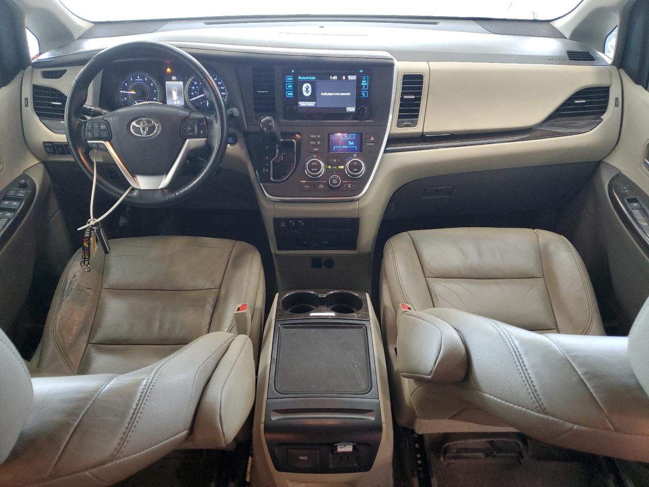 2016 Toyota Sienna Xle VIN: 5TDYK3DC7GS727145 Lot: 70638835