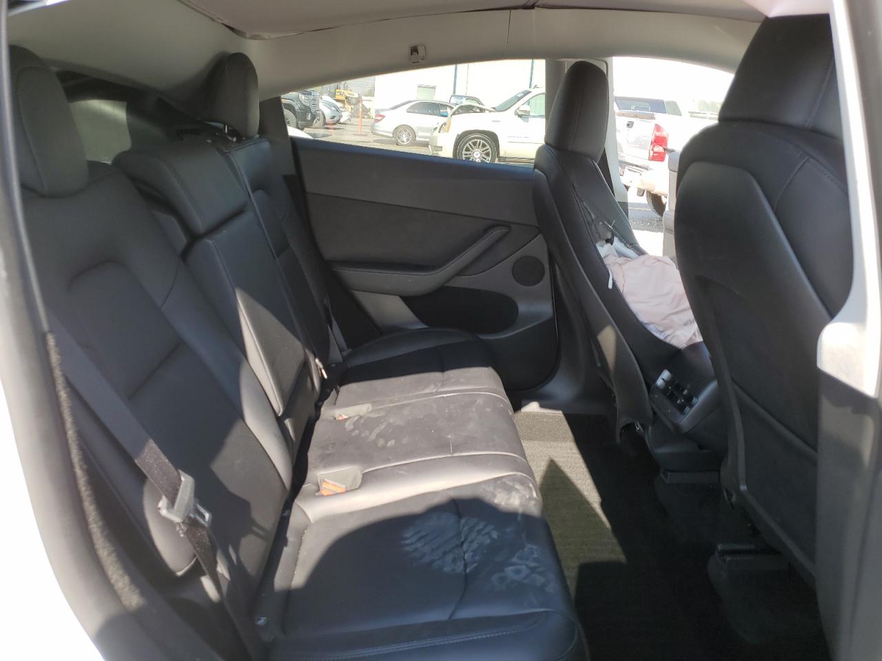 2024 Tesla Model Y VIN: 7SAYGDED1RF091587 Lot: 68383255