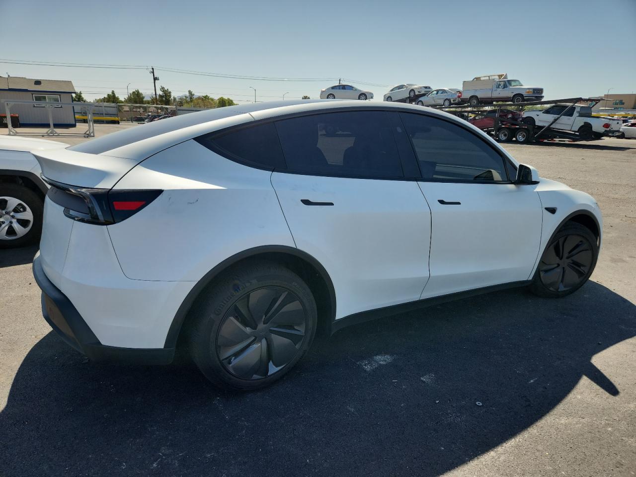 Images of 2026 TESLA MODEL Y 7SAYGDEE3TF345767 | vin: 7SAYGDEE3TF345767 | 69067875