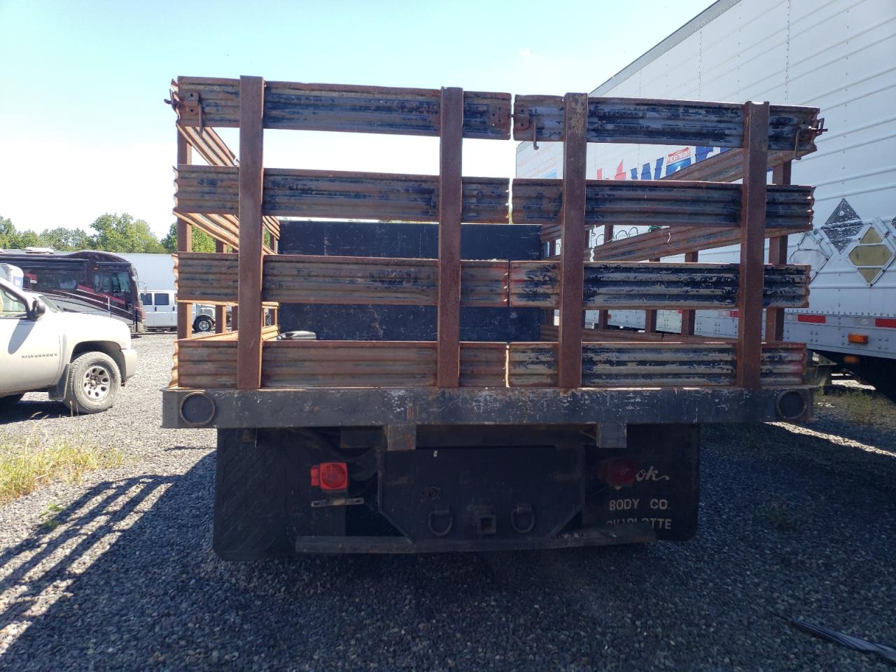 2008 Ford F450 Super Duty VIN: 1FDXF46RX8EC77937 Lot: 68932935
