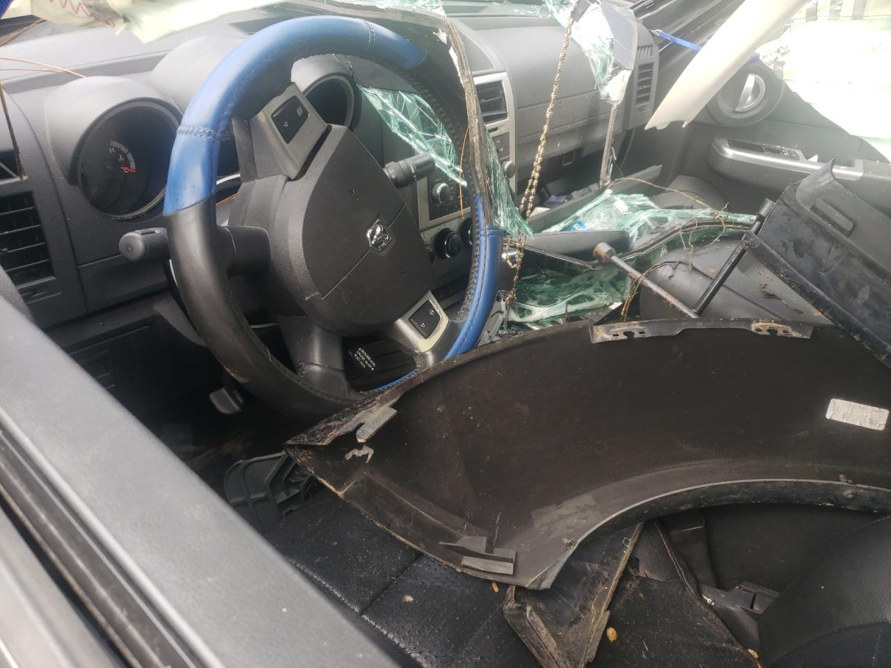 2008 Dodge Nitro R/T VIN: 1D8GT58638W127847 Lot: 68619115