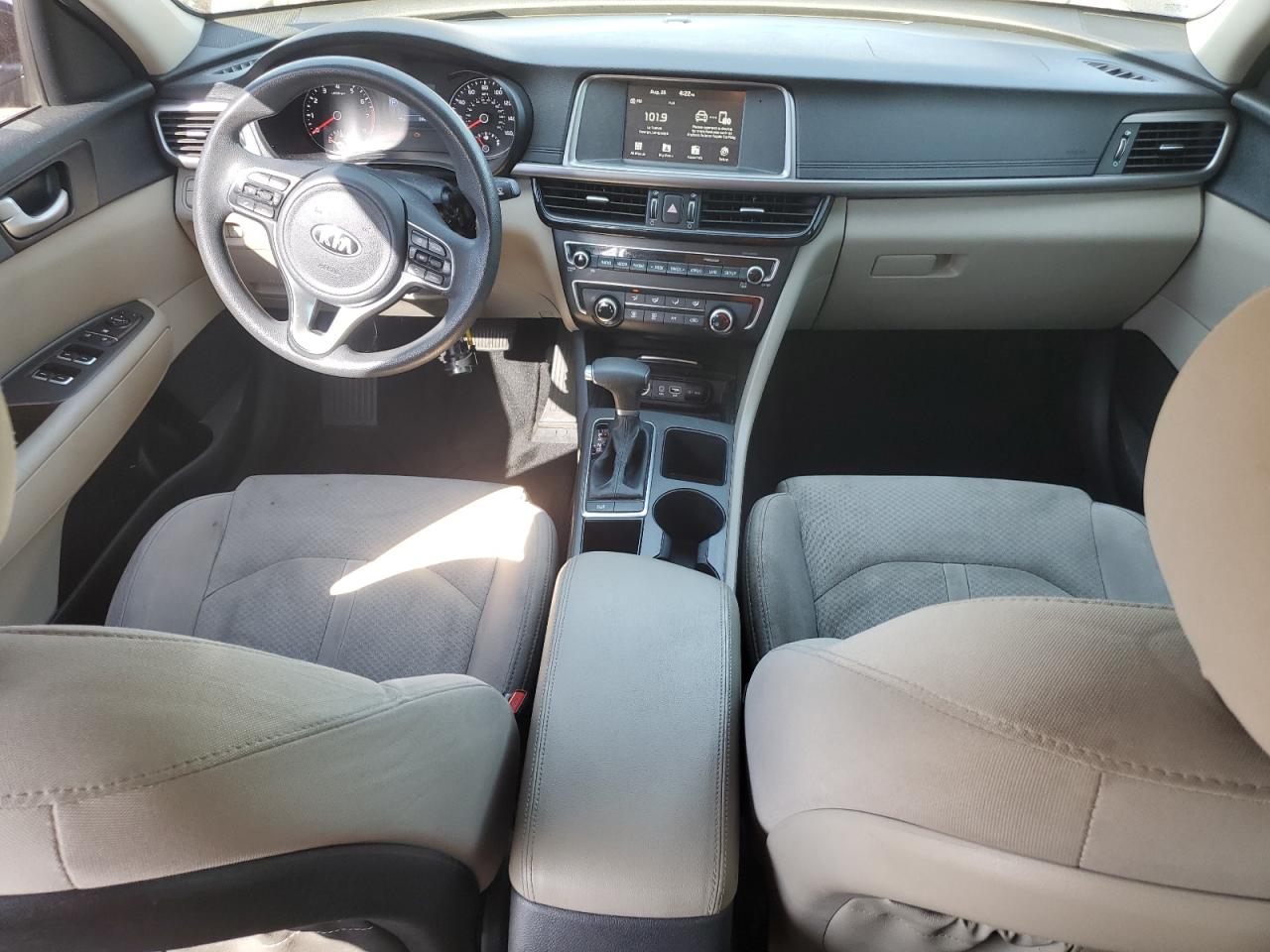2018 Kia Optima Lx VIN: 5XXGT4L3XJG258285 Lot: 70313075