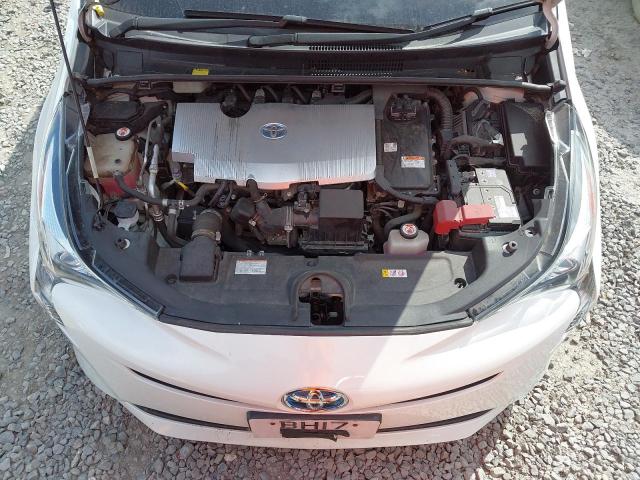 2017 TOYOTA PRIUS HYBRID 