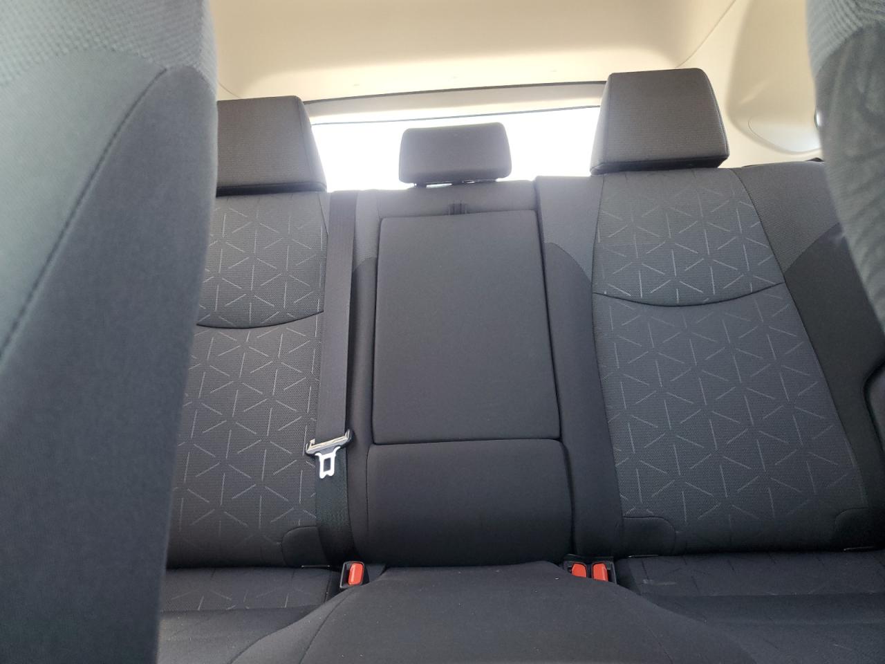 2021 Toyota Rav4 Xle VIN: JTMRWRFVXMD123638 Lot: 69311645