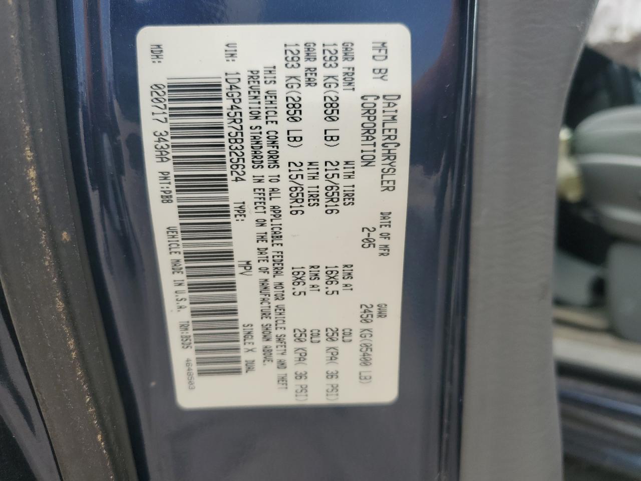 2005 Dodge Caravan Sxt VIN: 1D4GP45R75B325624 Lot: 69283065