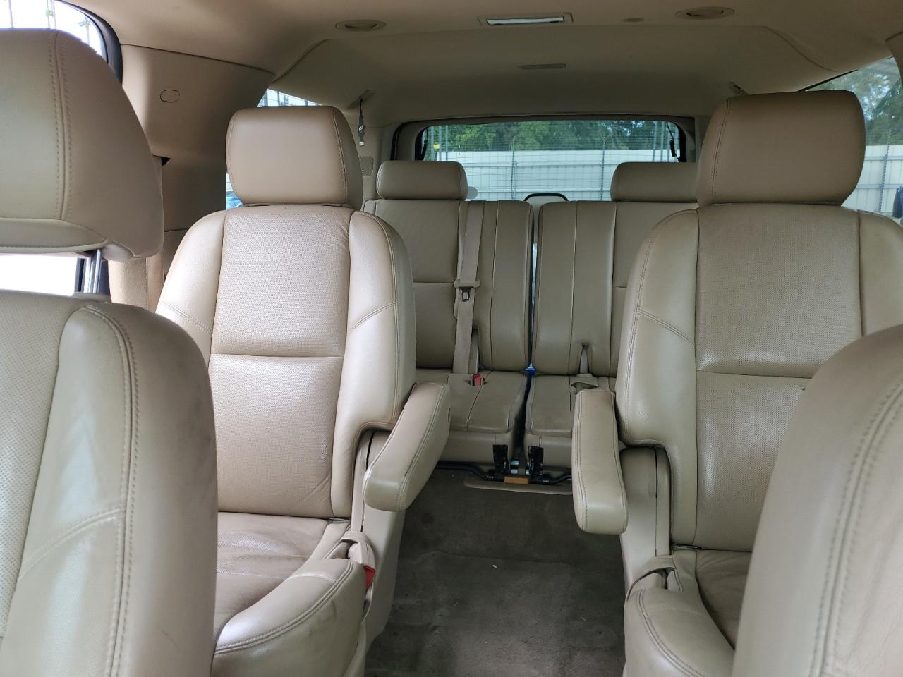 2011 GMC Yukon Xl C1500 Slt VIN: 1GKS1KE05BR203432 Lot: 70701665