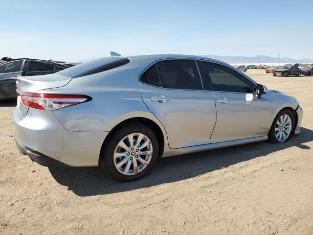  TOYOTA CAMRY 2019 Серебристый