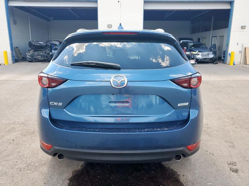  MAZDA CX-5 2018 Синий
