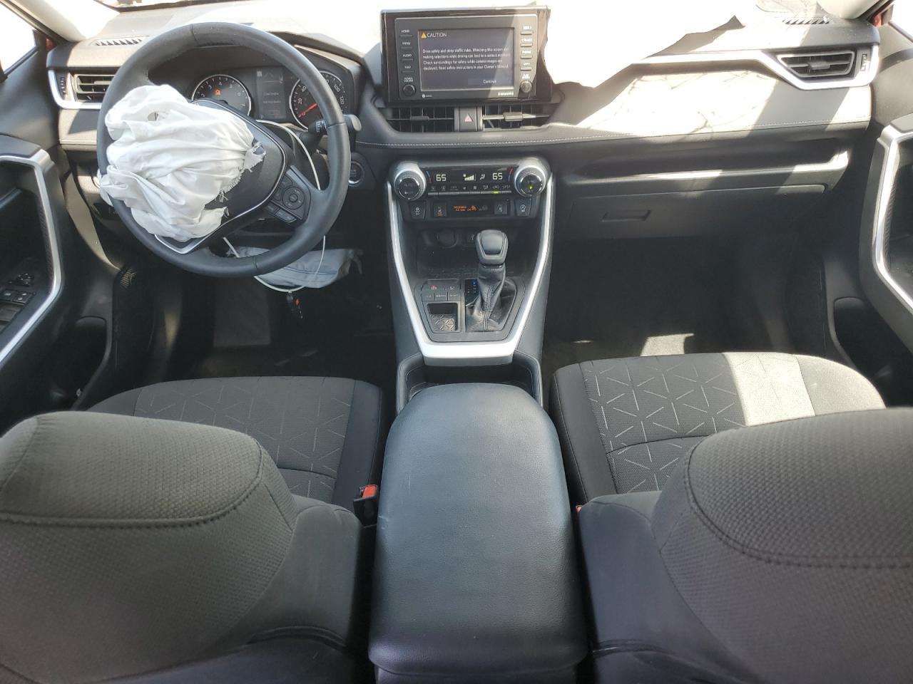 2T3W1RFV8LW069033 2020 Toyota Rav4 Xle