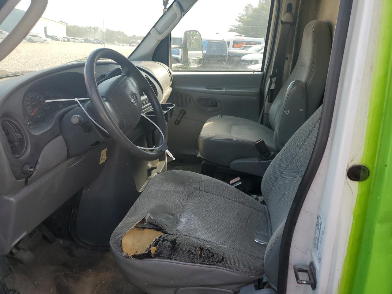 2003 Ford Econoline E350 Super Duty Cutaway Van VIN: 1FDSE35L53HB21171 Lot: 68700585