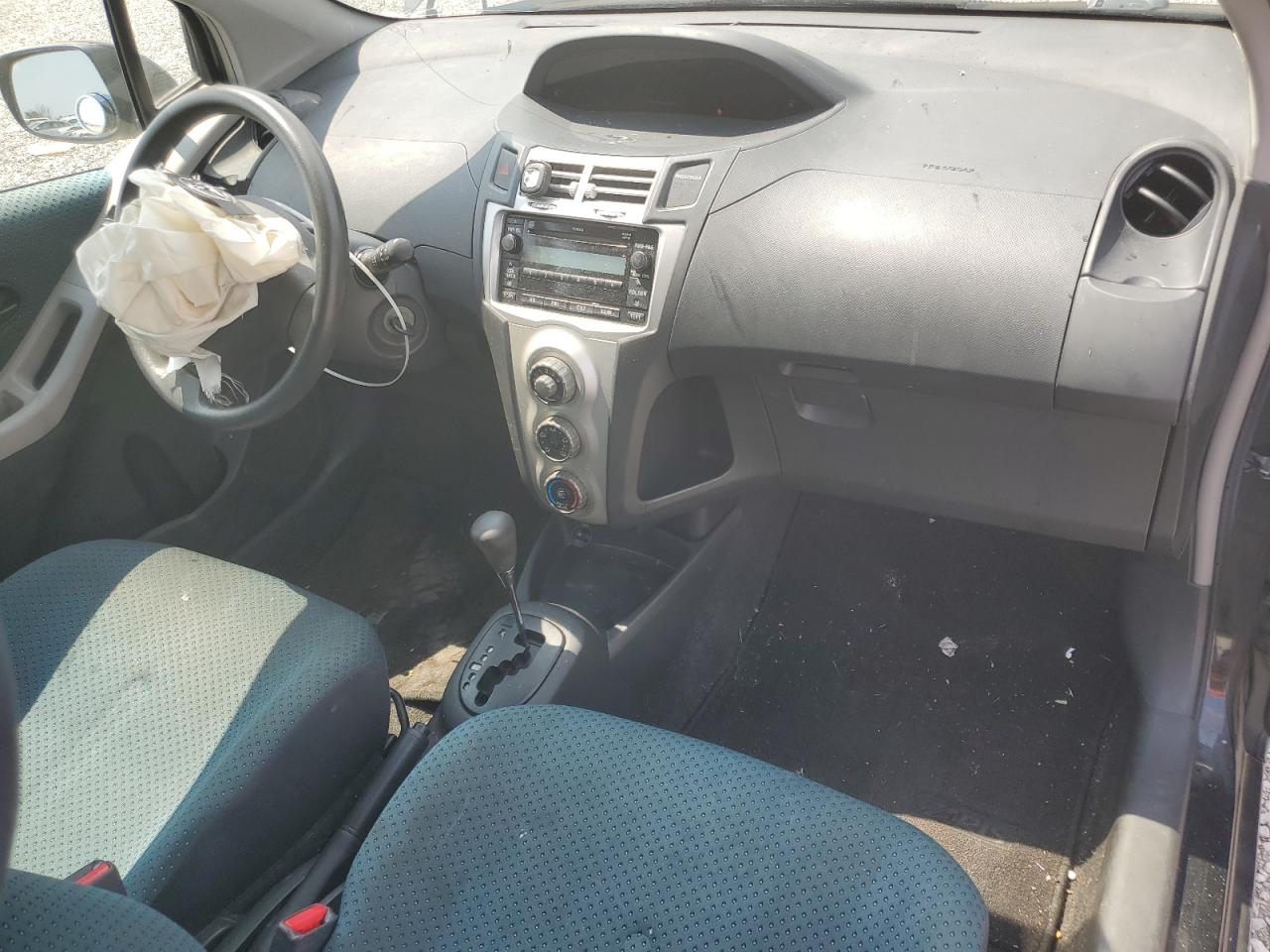 2008 Toyota Yaris VIN: JTDJT923185168302 Lot: 69587625