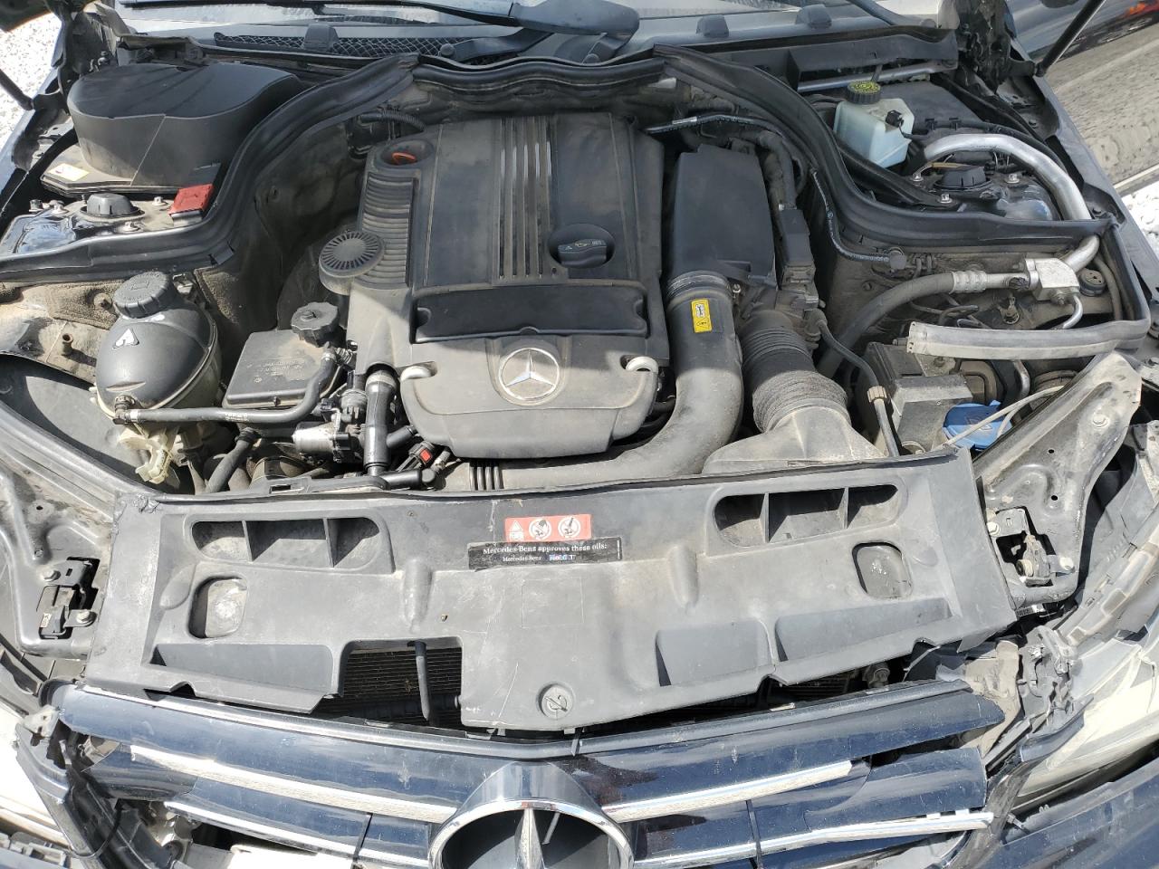 2014 Mercedes-Benz C 250 VIN: WDDGF4HB4EA930484 Lot: 70844195